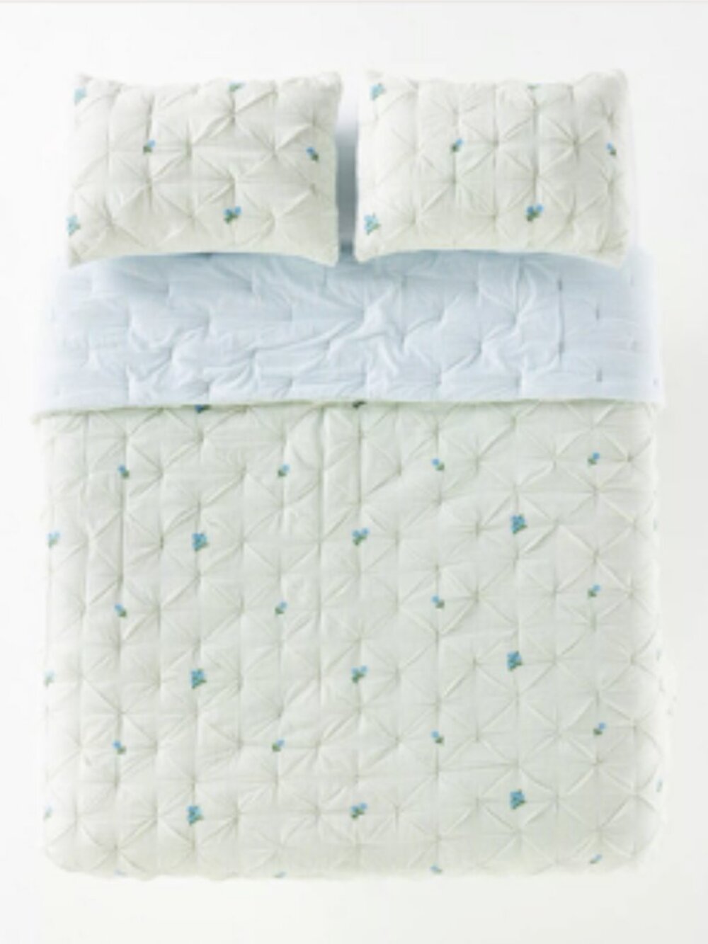 NWT Emilia Cotton Voile Embroidered Icon Quilt Queen - Picture 2 of 9